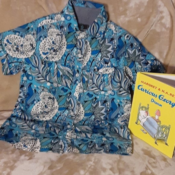 🌻5/$10 Boys button down shirt - Picture 1 of 6